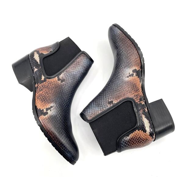 New Donald Pliner Snakeskin Dyla Boots // 6.5 - Picture 1 of 13